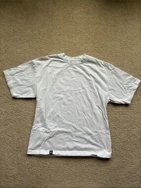 Cove Medium Classic White Men's Crew Neck T-Shirt